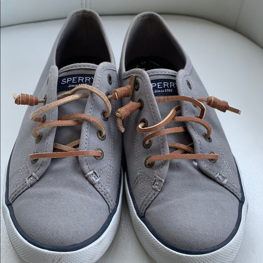 ✨Sperry sneakers✨